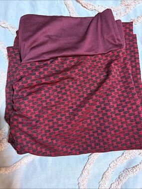 Women's Burgundy textured Athletic leggings 2X